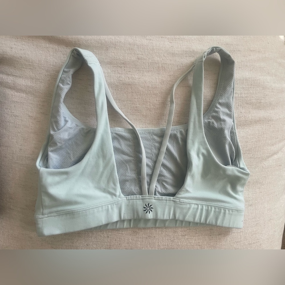 Athleta Women's Light Green Sports Bra size small - Picture 2 of 3